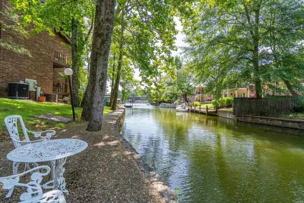 2311 Lakeshore Drive #M 4, Hot Springs, AR 71913