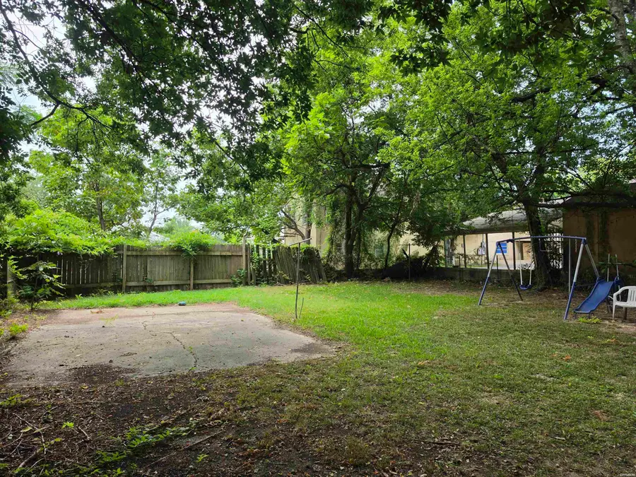 911 Garland Avenue, Hot Springs, AR 71913 - #2