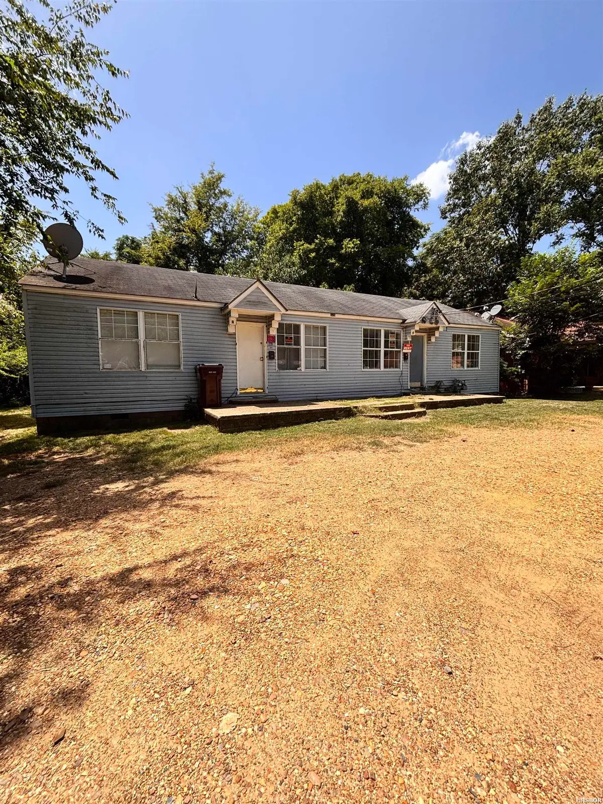 329 W Main Street, Prescott, AR 71857 - #1