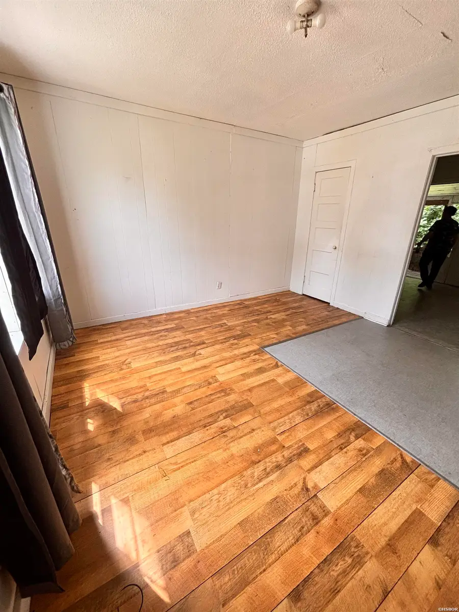 329 W Main Street, Prescott, AR 71857 - #2