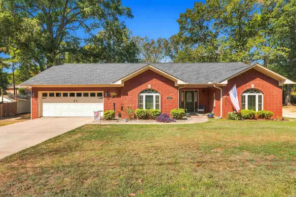 405 Lakeside Road, Hot Springs, AR 71901