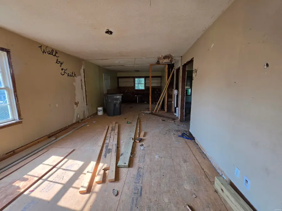 865 W St Louis Street, Hot Springs, AR 71913 - #2
