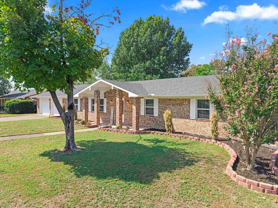 104 Granada Drive, Hot Springs, AR 71913 - #2