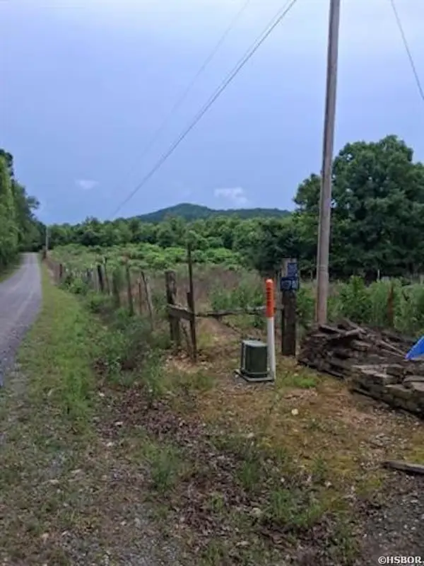 246 Burgess Road, Bonnerdale, AR 71933