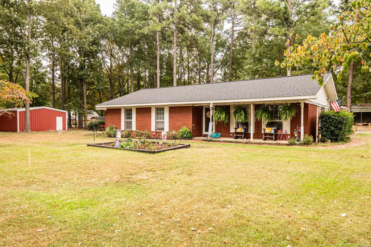 400 E Franklin Avenue, Star City, AR 71667 - #1