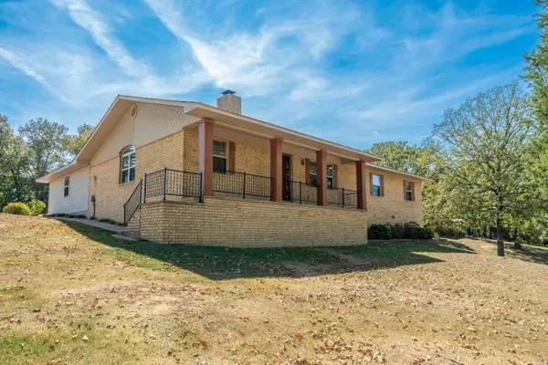 310 S Moore Road, Hot Springs, AR 71913