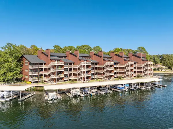 142 Lake Hamilton Drive #207, Hot Springs, AR 71913