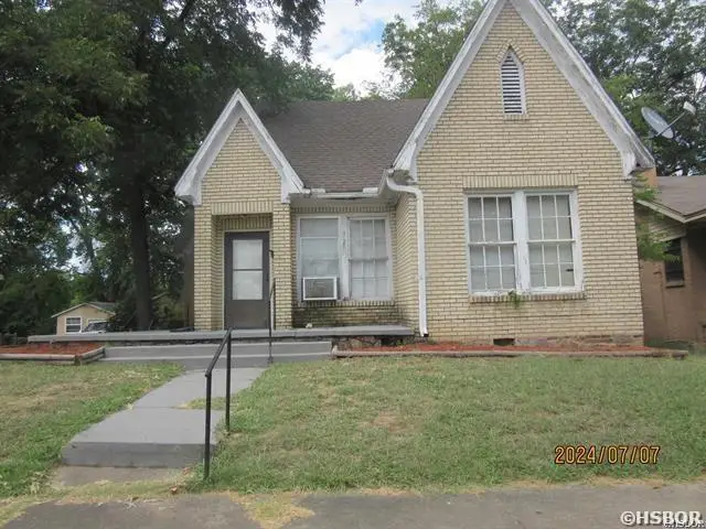 320 Morrison Street, Hot Springs, AR 71901 - #1