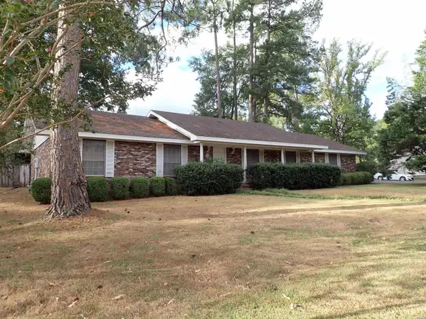 120 Evonshire Drive, Arkadelphia, AR 71923