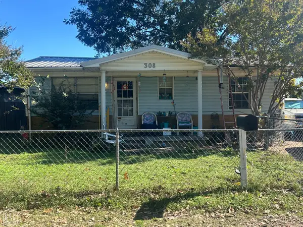 308 Roy Benton Drive, Manila, AR 72442