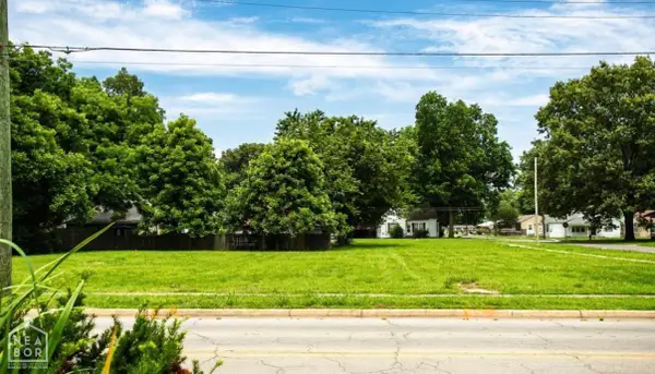 806 W Washington Avenue, Jonesboro, AR 72401