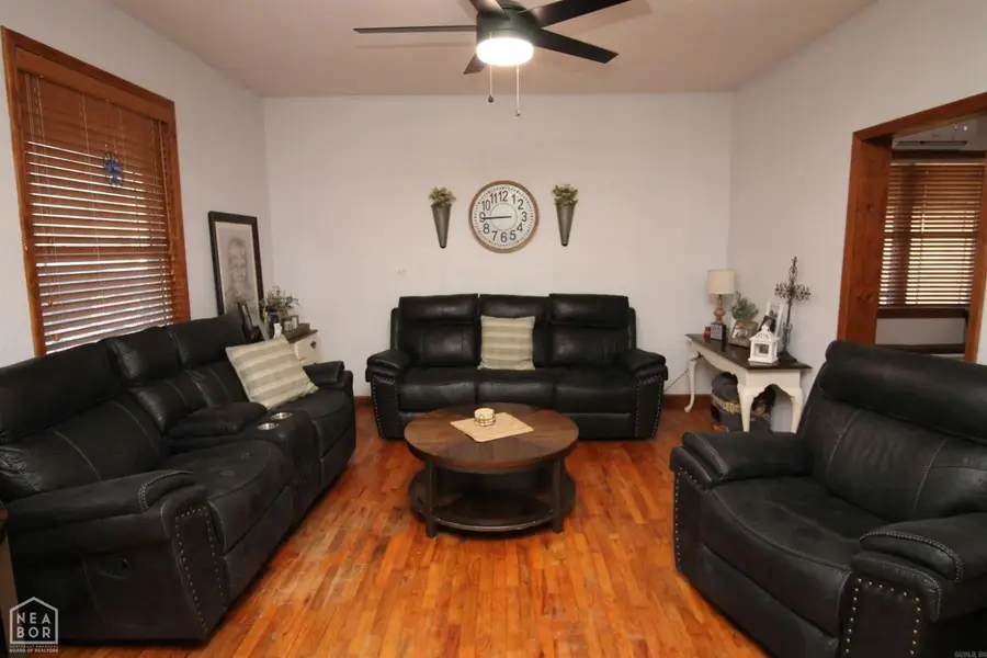 1210 W Emerson Street, Paragould, AR 72450 - Image #3