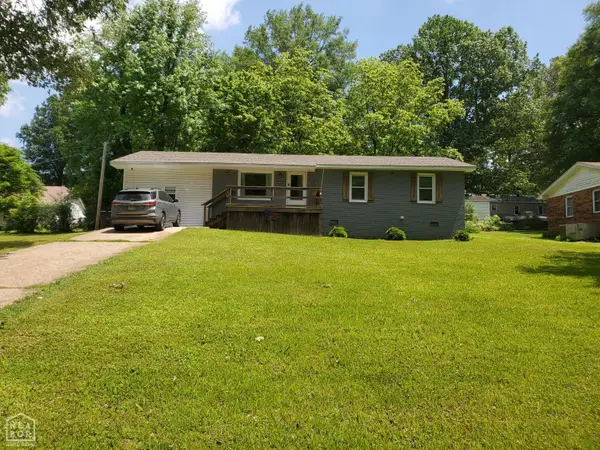 690 Redwood, Piggott, AR 72454