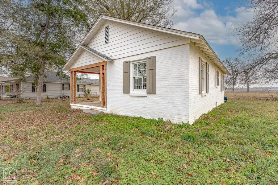 65 Adams St, Wilson, AR 72395 - Image #2