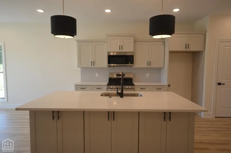 319 Hollis, Bono, AR 72416 - Image #3