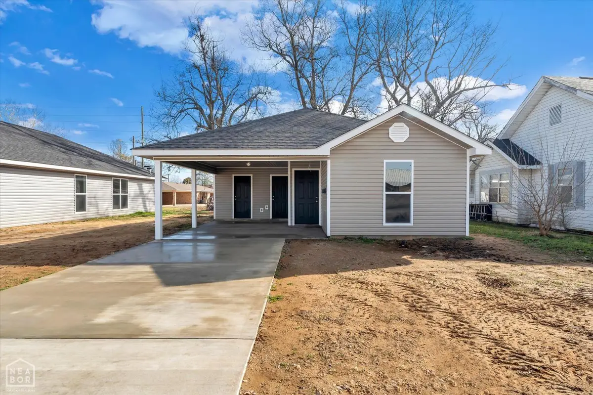 210 NE Front Street, Walnut Ridge, AR 72476 - #1