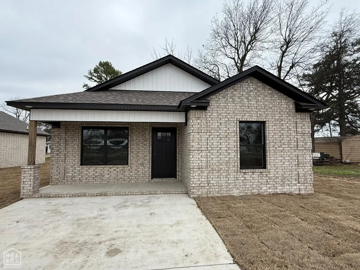 209 W Dewey, Manila, AR 72442 - #1