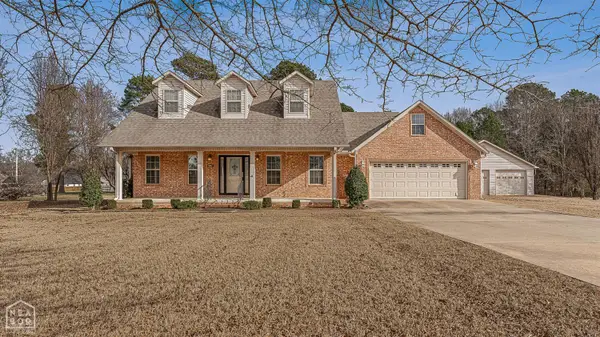 1901 Suburban Lane, Paragould, AR 72450