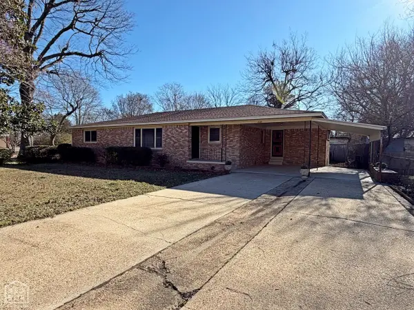 205 Central Avenue, Bay, AR 72411