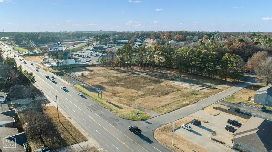 800 Southwest Drive, Jonesboro, AR 72401 - #3