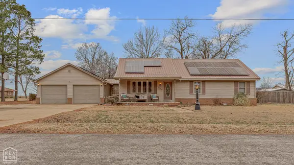 201 W Kentucky W, Caraway, AR 72419