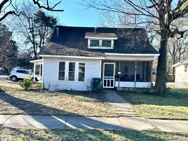 1119 S Madison Street, Jonesboro, AR 72401