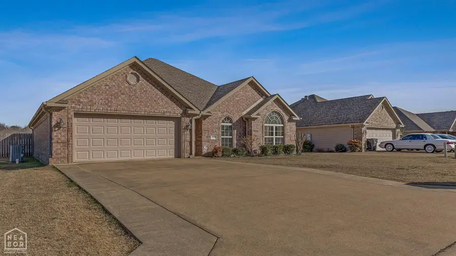 6044 Prairie Meadows Drive, Jonesboro, AR 72404 - #2
