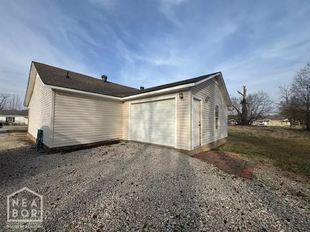 225 Lois Lane, Paragould, AR 72450 - #2