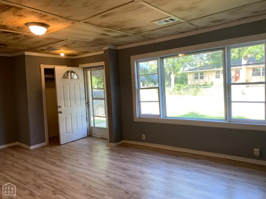 716 Florida Street, Walnut Ridge, AR 72476 - #2