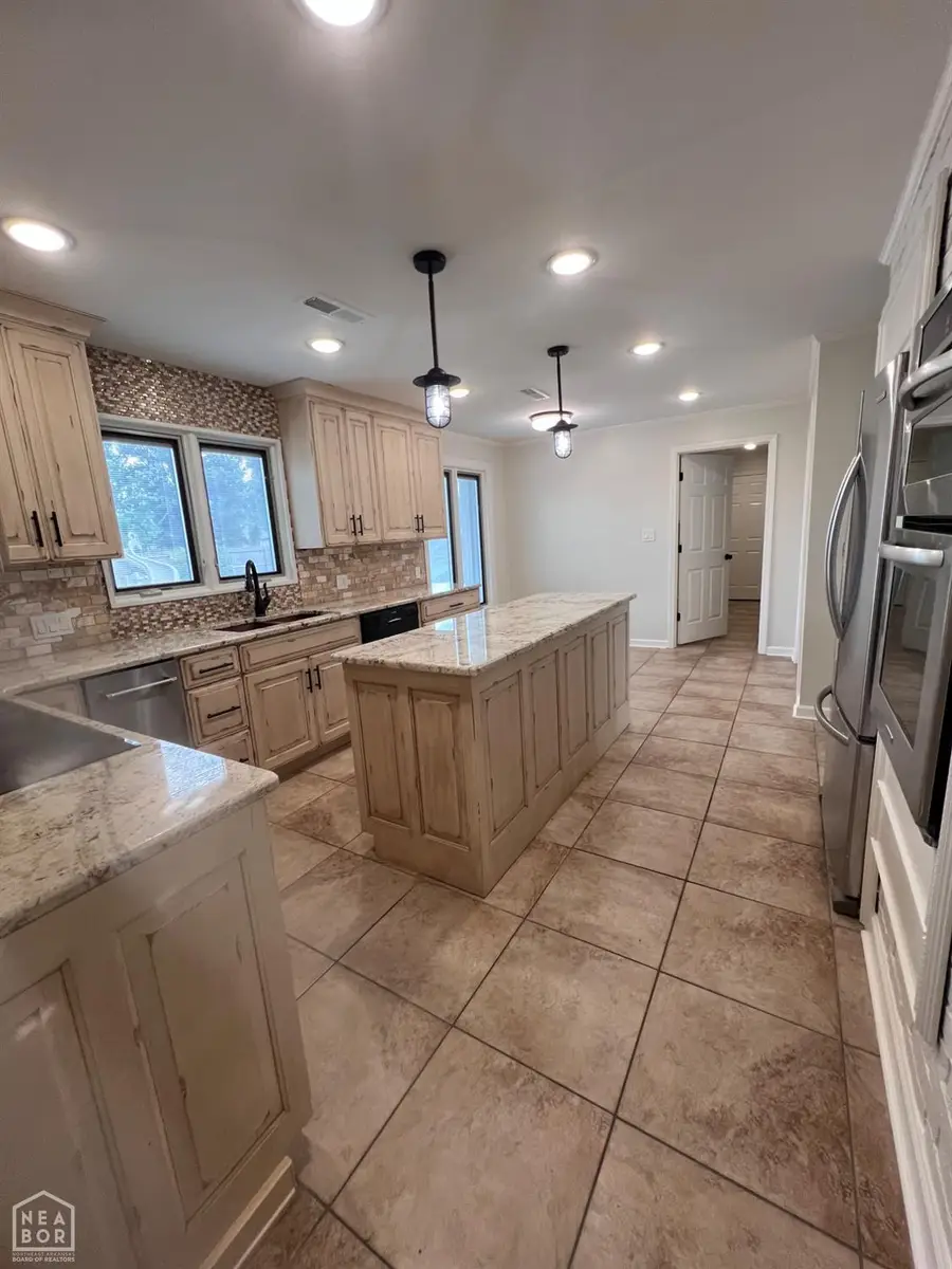 318 Davis, Manila, AR 72442 - #2