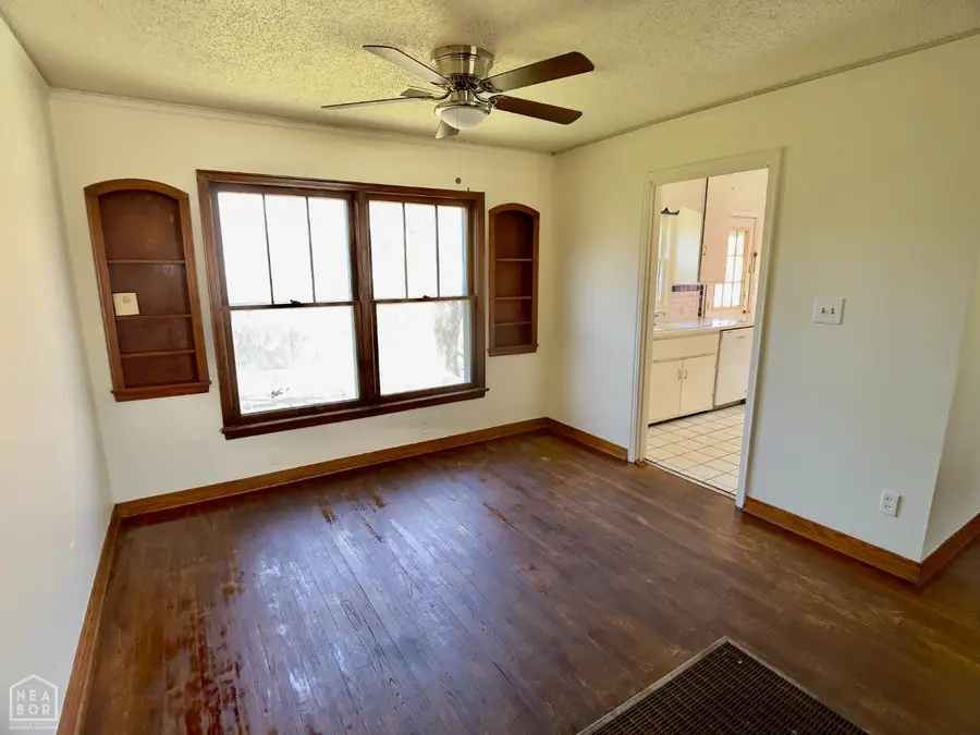 605 Flint Street, Jonesboro, AR 72401 - #3