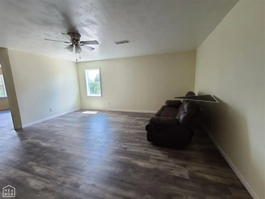 5605 W Kingshighway, Paragould, AR 72450 - #3