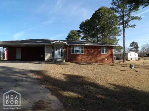 2004 Hospital Drive, Pocahontas, AR 72455