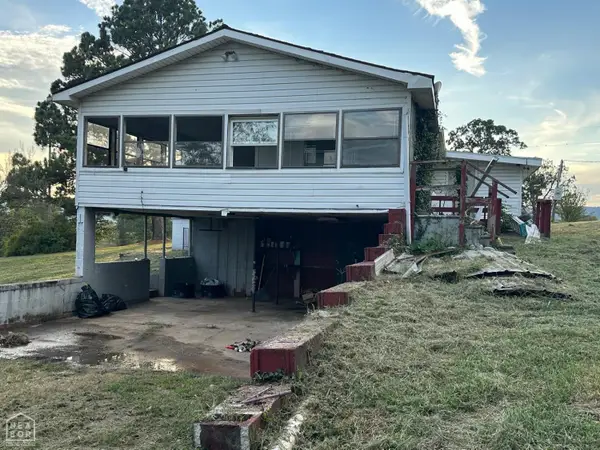 7429 Watts Road, Harrison, AR 72601