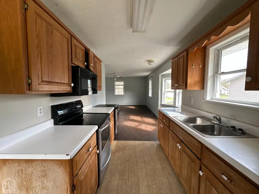 502 Walnut Street, Flippin, AR 72634 - #3