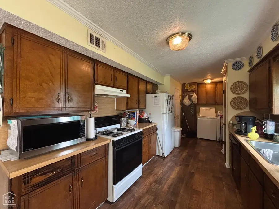 1903 Jay Street, Walnut Ridge, AR 72476 - #3