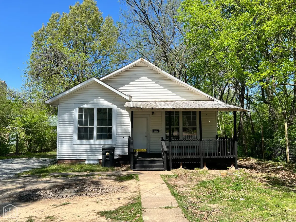 1012 W Huntington Avenue, Jonesboro, AR 72401 - #1