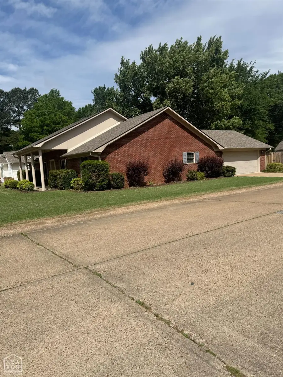 2101 Jr Circle, Newport, AR 72112 - #2