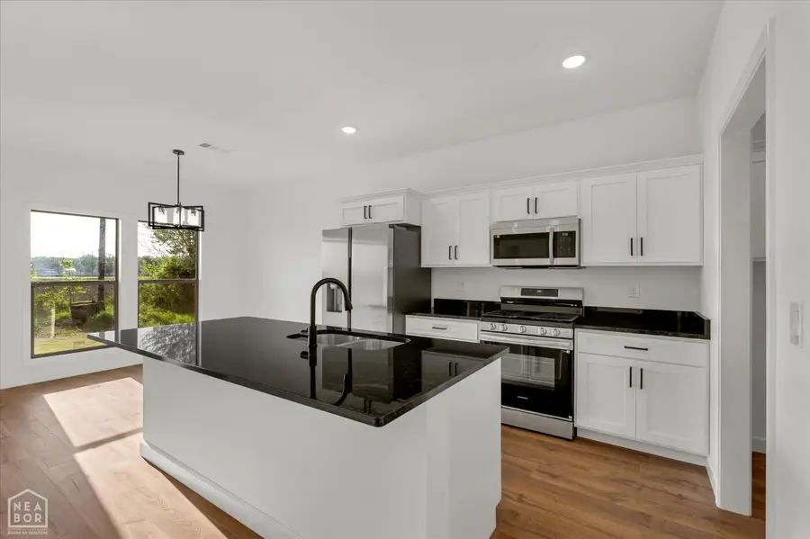 208 Ridgecrest Drive, Walnut Ridge, AR 72476 - #3