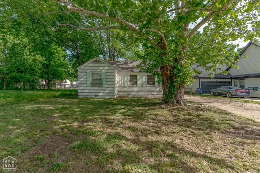 1904 E Barton Avenue, West Memphis, AR 72301 - #3
