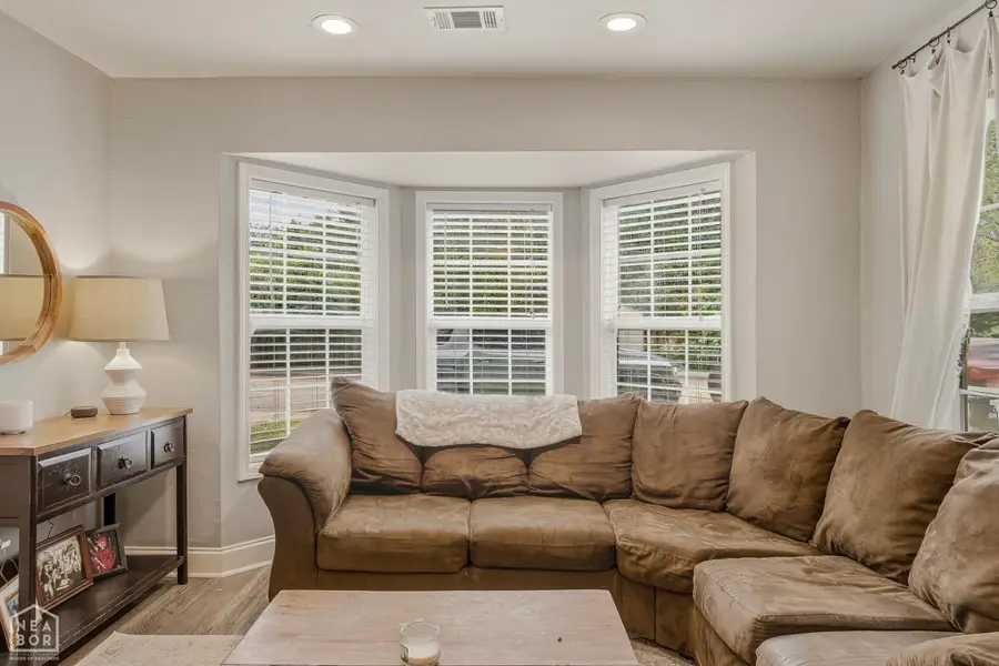 812 W Nettleton Avenue, Jonesboro, AR 72401 - #3