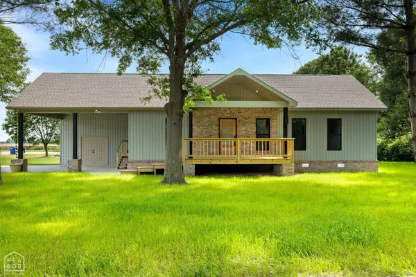 301 Dogwood Street, Caraway, AR 72419