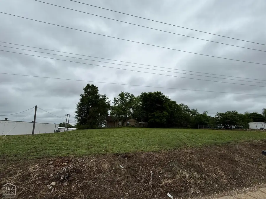 406 Front Street, Jonesboro, AR 72401 - #2