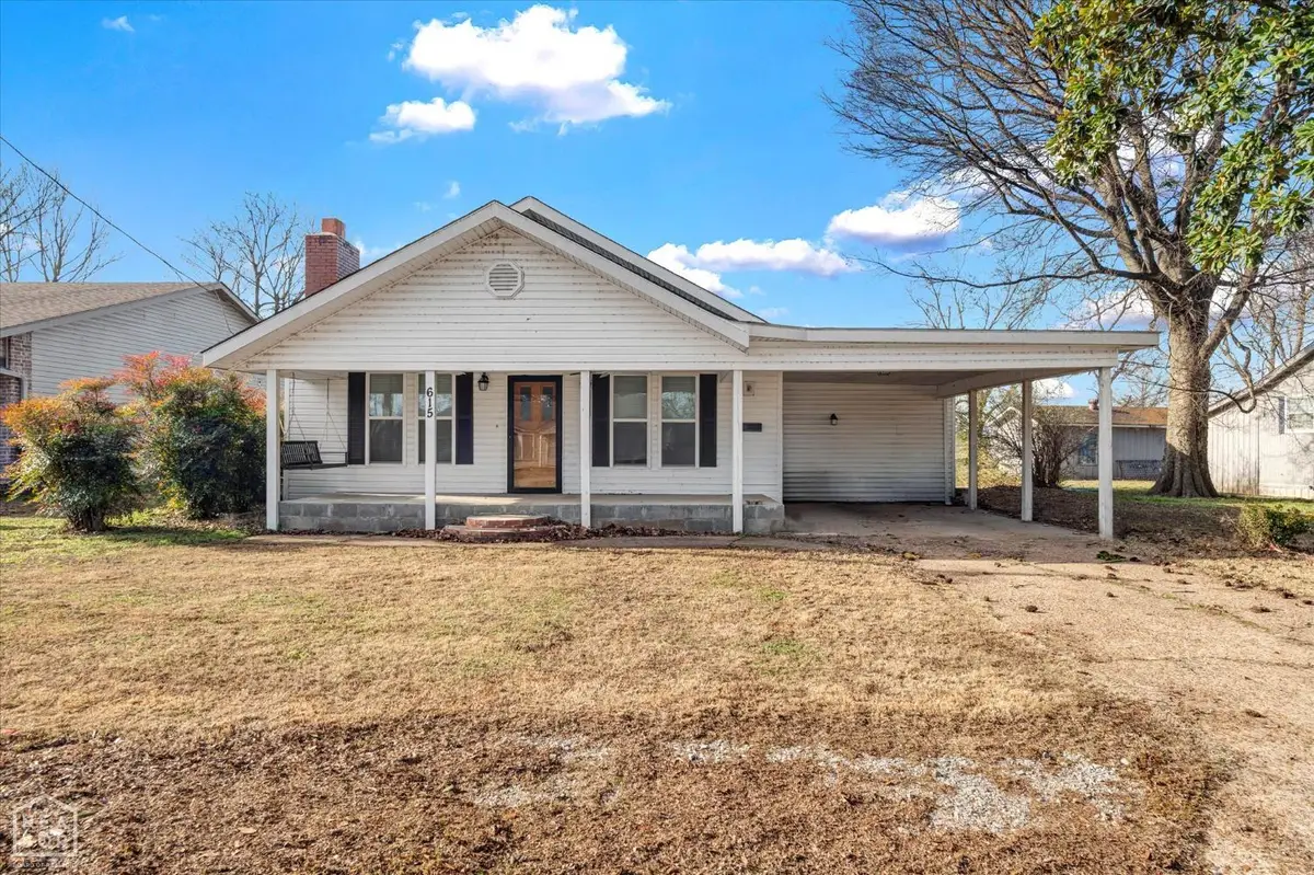 615 W Elm Street W, Walnut Ridge, AR 72476 - #1