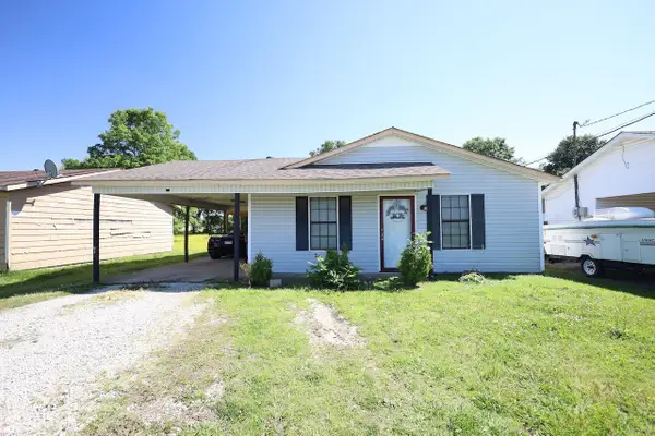 2100 E Lake Street, Paragould, AR 72450