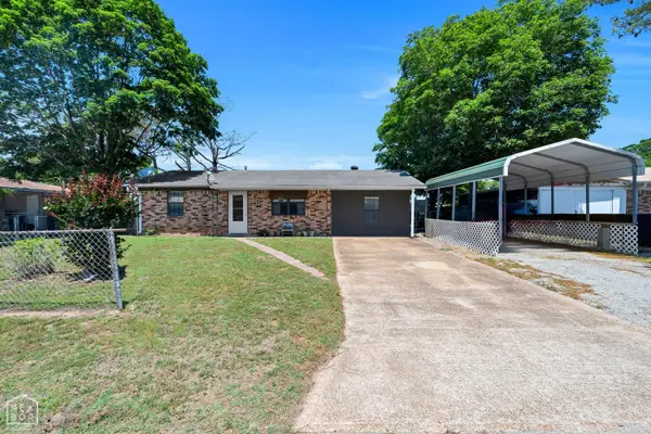 2004 Douglas Drive, Pocahontas, AR 72455