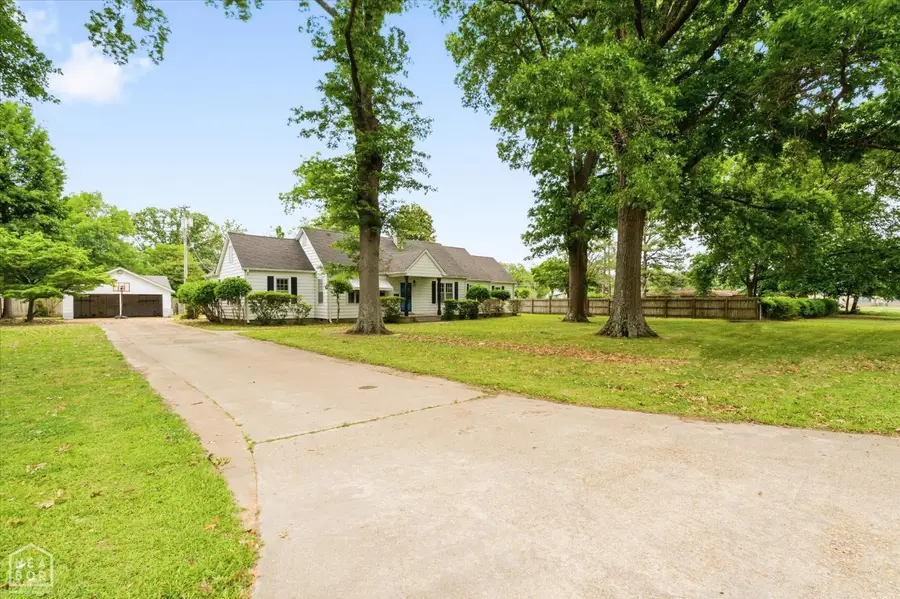816 W Johnson Avenue W, Osceola, AR 72370 - #2