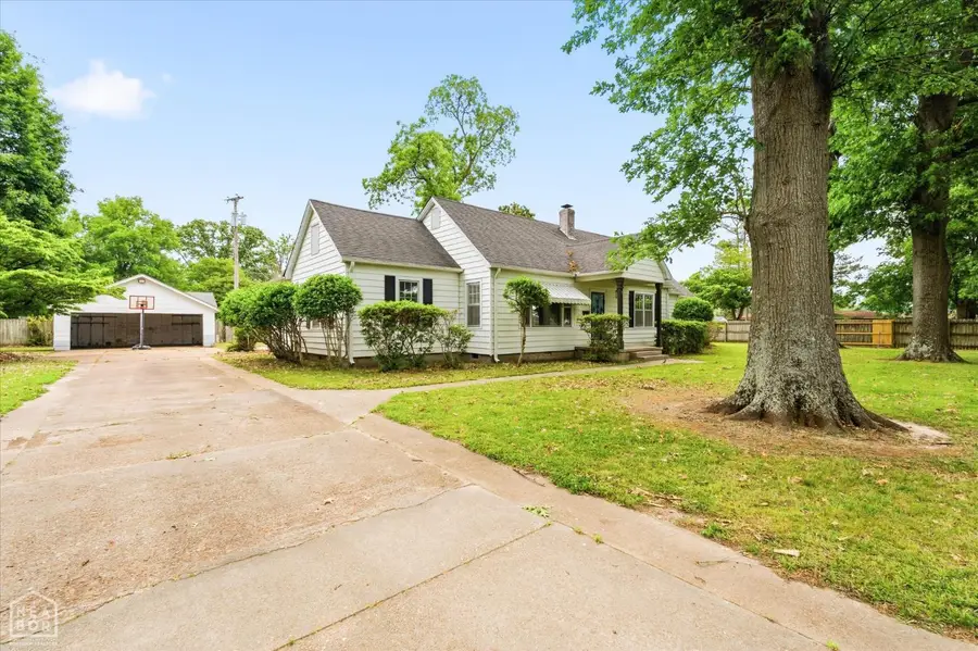 816 W Johnson Avenue W, Osceola, AR 72370 - #3