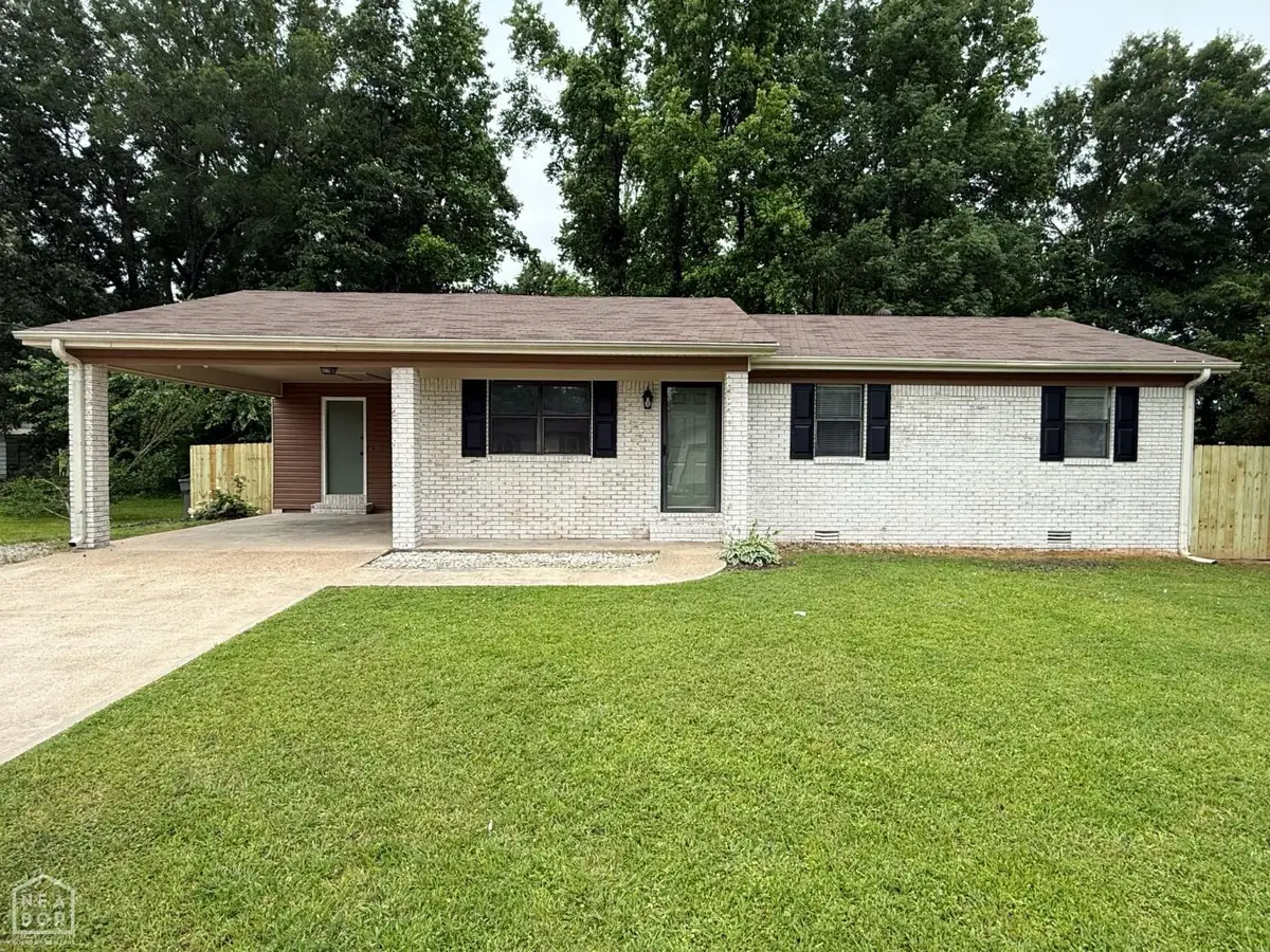 4210 Cedar Valley Drive, Paragould, AR 72450 - #1