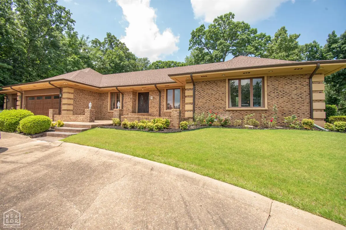 803 Lakeshore Drive E, Jonesboro, AR 72401 - #1